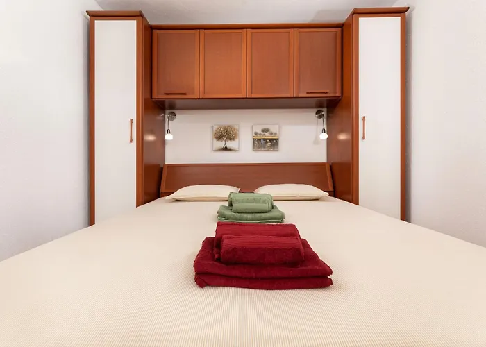 By Interhome Apartman Njivice