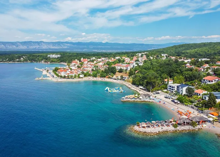 By Interhome Njivice